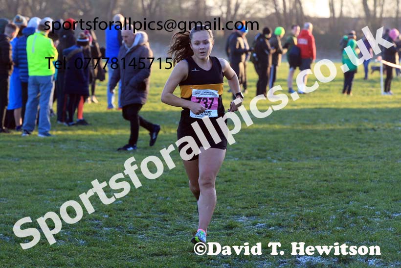 Senior womens 2022 North Eastern Cross Country Champs., Temple Park, South Shields.  Photo: David T. Hewitson/Sports for All Pics